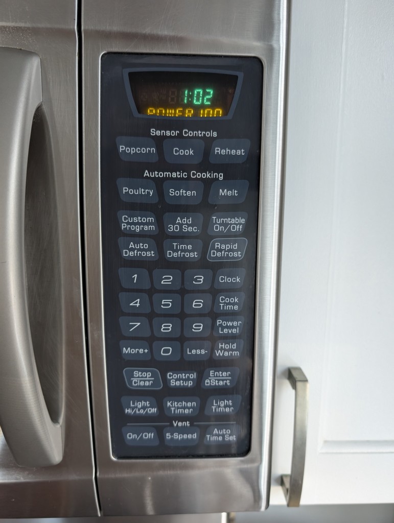 Bad microwave, too many buttons 