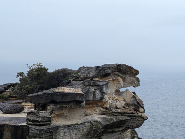 Sydney sandstone cliff at the Gap