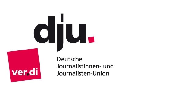 dju Berlin-Brandenburg verurteilt Messerangriff auf Journalisten Iman Sefati. Ihm wurde unmittelbar nach seiner Pressearbeit über den „Dyke* March“ vor seiner Wohnung von zwei Personen aufgelauert und er mit einem Messer bedroht.