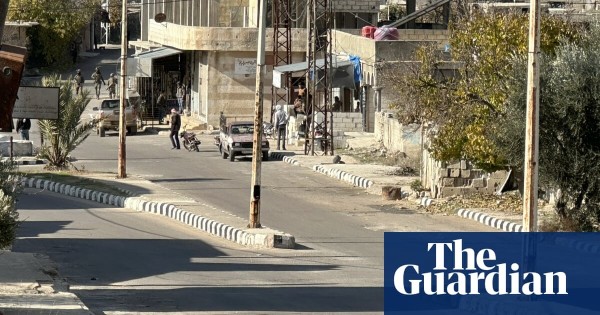 Israeli troops shoot Syrian protester as forces move beyond buffer zone | Syria