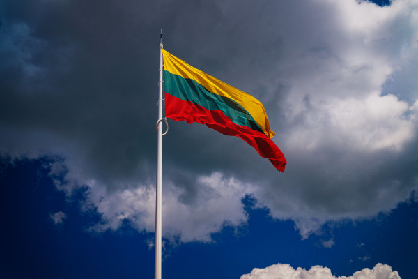 Week in Lithuania | President says 2025 budget allows 4% spending for defence; Neman Dawn leader Žemaitaitis threatens to leave Coalition