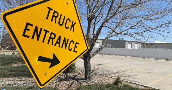 Feds fine Colorado truck shop, send owner to prison, for illegal diesel modifications