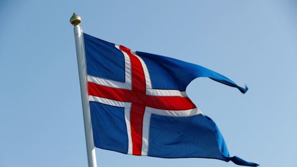 Iceland Social Democrats present new coalition government