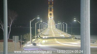 Southwestern view of the Mackinac Bridge traversing the Straits of Mackinac. // Image captured at: 2024-12-22 10:25:11 UTC (about 7 min. prior to this post) // Current Temp in St. Ignace: 12.29 F | -10.95 C // Precip: scattered clouds // Wind: S at 6.934 mph | 11.1 kph // Humidity: 90%