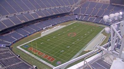 Rotating cam atop the SE corner of Soldier Field. // Image captured at: 2024-12-23 14:01:12 UTC (about 1 min. prior to this post) // Current Temp in Chicago: 35.25 F | 1.81 C // Precip: overcast clouds // Wind: S at 18.992 mph | 30.56 kph // Humidity: 73%