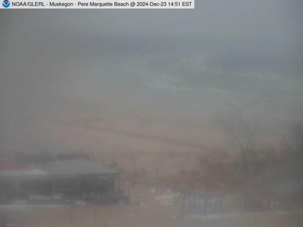 Wide view of Pere Marquette Beach in Muskegon with a beach house in the foreground. // Image captured at: 2024-12-23 19:51:01 UTC (about 12 min. prior to this post) // Current Temp in Muskegon: 37.76 F | 3.20 C // Precip: overcast clouds // Wind: WSW at 8.992 mph | 14.47 kph // Humidity: 89%