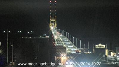 Northeastern view of the Mackinac Bridge traversing the Straits of Mackinac. // Image captured at: 2024-12-25 00:23:22 UTC (about 10 min. prior to this post) // Current Temp in Mackinaw City: 26.32 F | -3.16 C // Precip: few clouds // Wind: S at 4.116 mph | 6.62 kph // Humidity: 97%