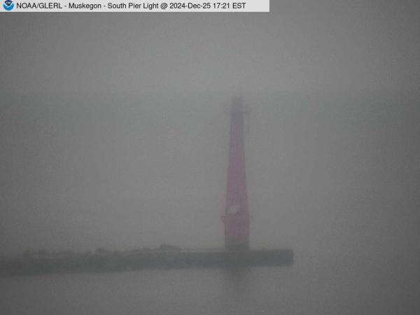 Telescopic view of the Muskegon Channel south Lighthouse. // Image captured at: 2024-12-25 22:21:01 UTC (about 12 min. prior to this post) // Current Temp in Muskegon: 36.12 F | 2.29 C // Precip: overcast clouds // Wind: E at 8.053 mph | 12.9 kph // Humidity: 68%