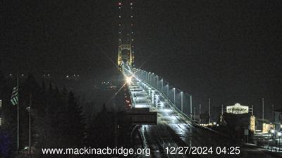 Northeastern view of the Mackinac Bridge traversing the Straits of Mackinac. // Image captured at: 2024-12-27 09:26:00 UTC (about 7 min. prior to this post) // Current Temp in Mackinaw City: 37.70 F | 3.17 C // Precip: mist // Wind: SSE at 9.216 mph | 14.83 kph // Humidity: 95%