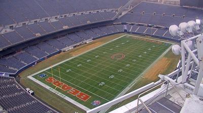 Rotating cam atop the SE corner of Soldier Field. // Image captured at: 2024-12-27 14:06:26 UTC (about 27 min. prior to this post) // Current Temp in Chicago: 46.25 F | 7.92 C // Precip: overcast clouds // Wind: E at 11.006 mph | 17.71 kph // Humidity: 85%