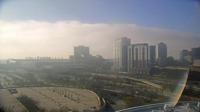 Rotating cam atop the SE corner of Soldier Field. // Image captured at: 2024-12-30 16:09:33 UTC (about 23 min. prior to this post) // Current Temp in Chicago: 37.32 F | 2.96 C // Precip: mist // Wind: SW at 6.912 mph | 11.12 kph // Humidity: 88%