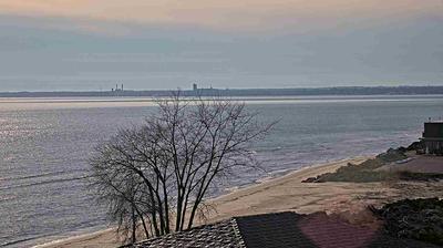 Rotating view just south of the mouth where the Twin Rivers meet Lake Michigan in Two Rivers. // Image captured at: 2024-12-30 20:27:52 UTC (about 5 min. prior to this post) // Current Temp in Two Rivers: 47.24 F | 8.47 C // Precip: few clouds // Wind: W at 5.749 mph | 9.25 kph // Humidity: 64%